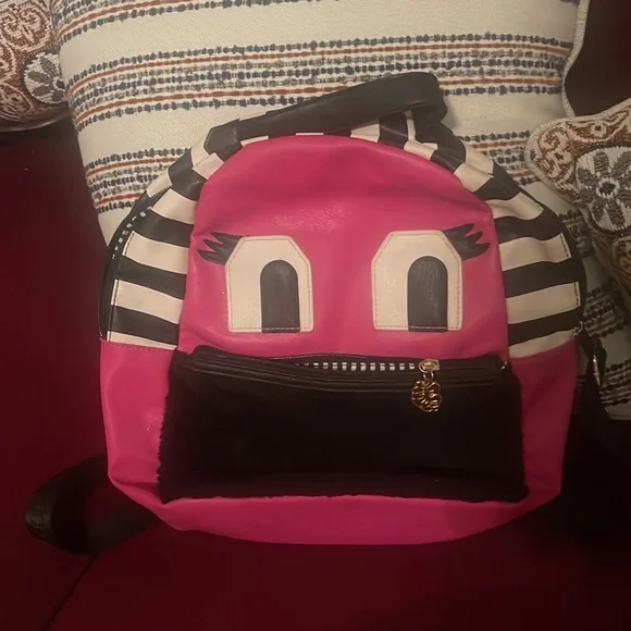 Betsey Johnson | Bags | Discontinued And Extremely Rare  display picture 2